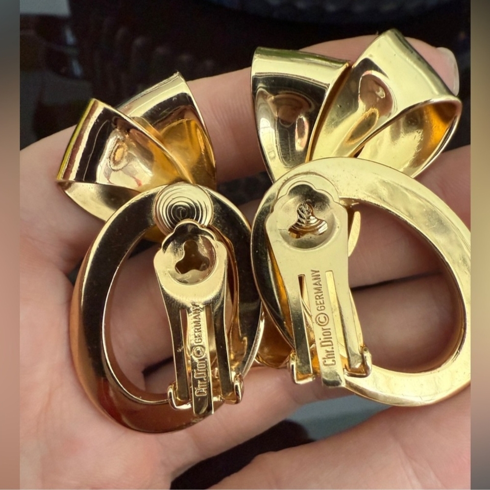 Dior Gold Ribbon Earrings - Picture 3 of 4